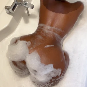 Squirting Julie